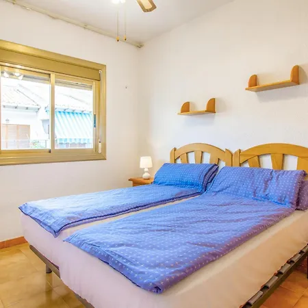 Nice In With Swimming Pool Apartment